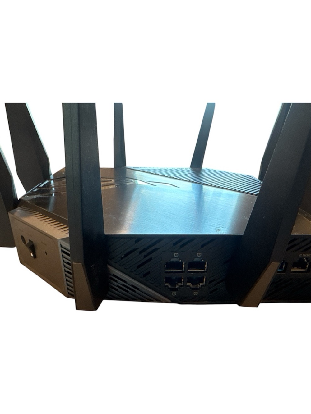 ASUS ROG Rapture Tri Band GT-AXE11000 6Ghz Router Black - Picture 3 of 12